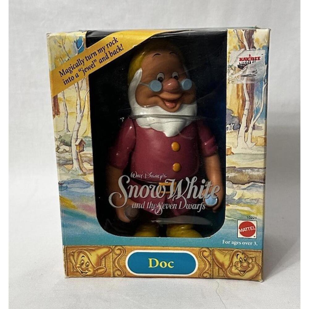 NIB Disney's Snow White and the Seven Dwarfs Color Changing Doc 6" Figure Mattel